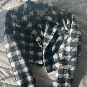 Hyfve
Black and White Plaid Blazer
Medium